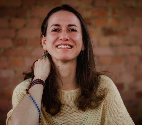 EFT tapping practitioner